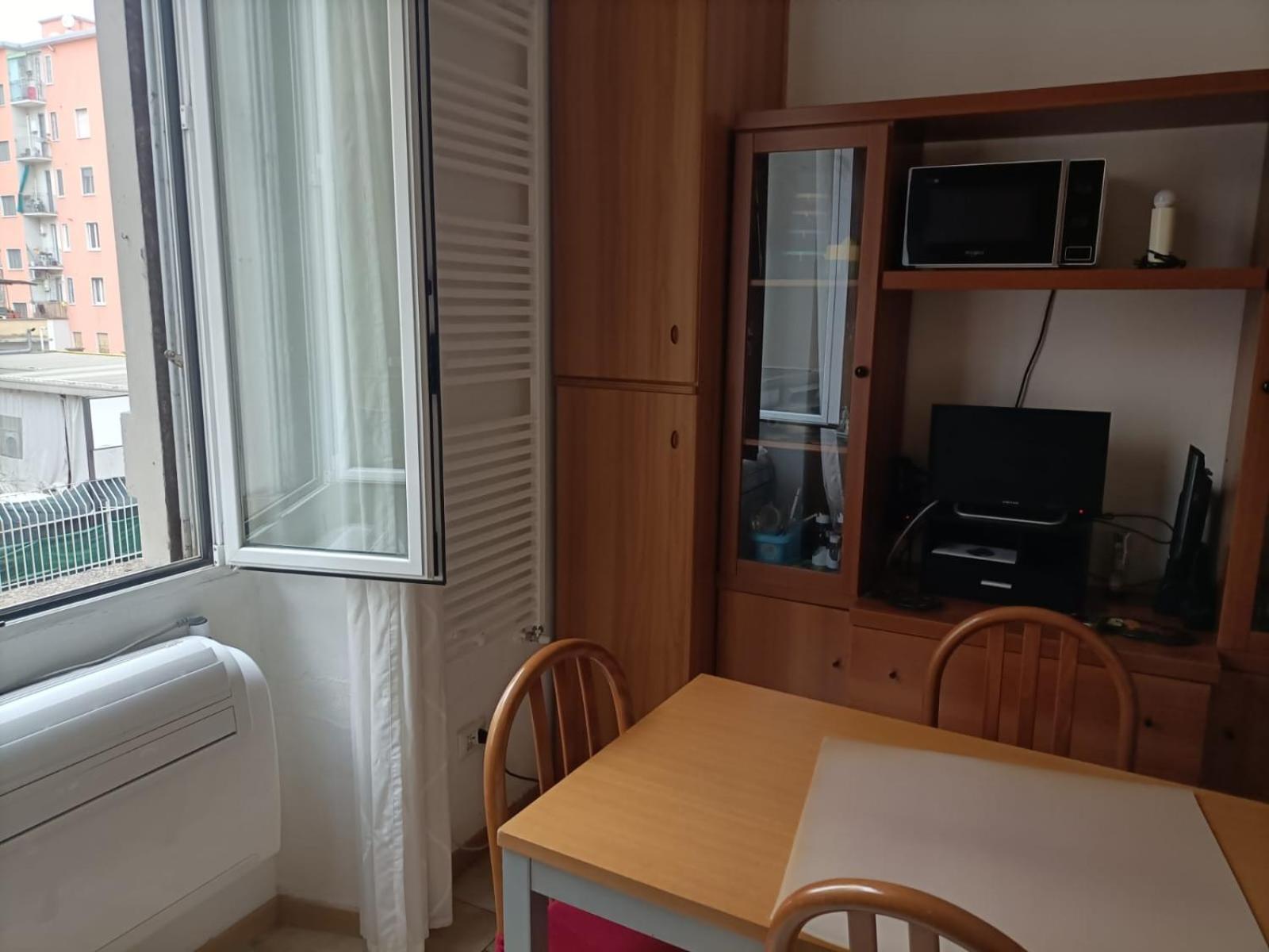 דירות מילאנו Monolocale Centro מראה חיצוני תמונה